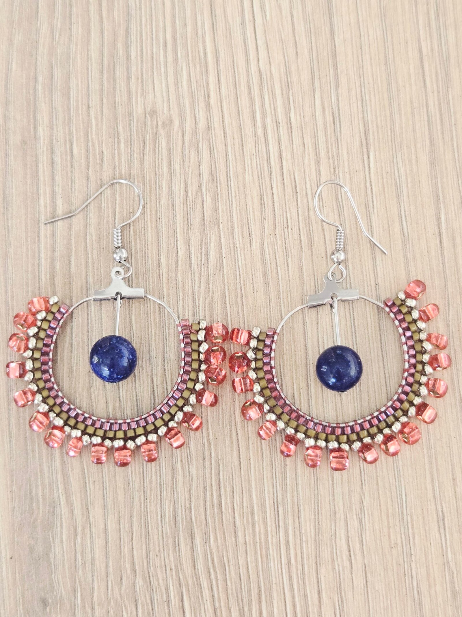 LA OU DANSE LA LUMIERE - AZURA - ronde - ronde perles vert, violet, rocaille, pierre Lapis Lazuli 8mm – Image 3
