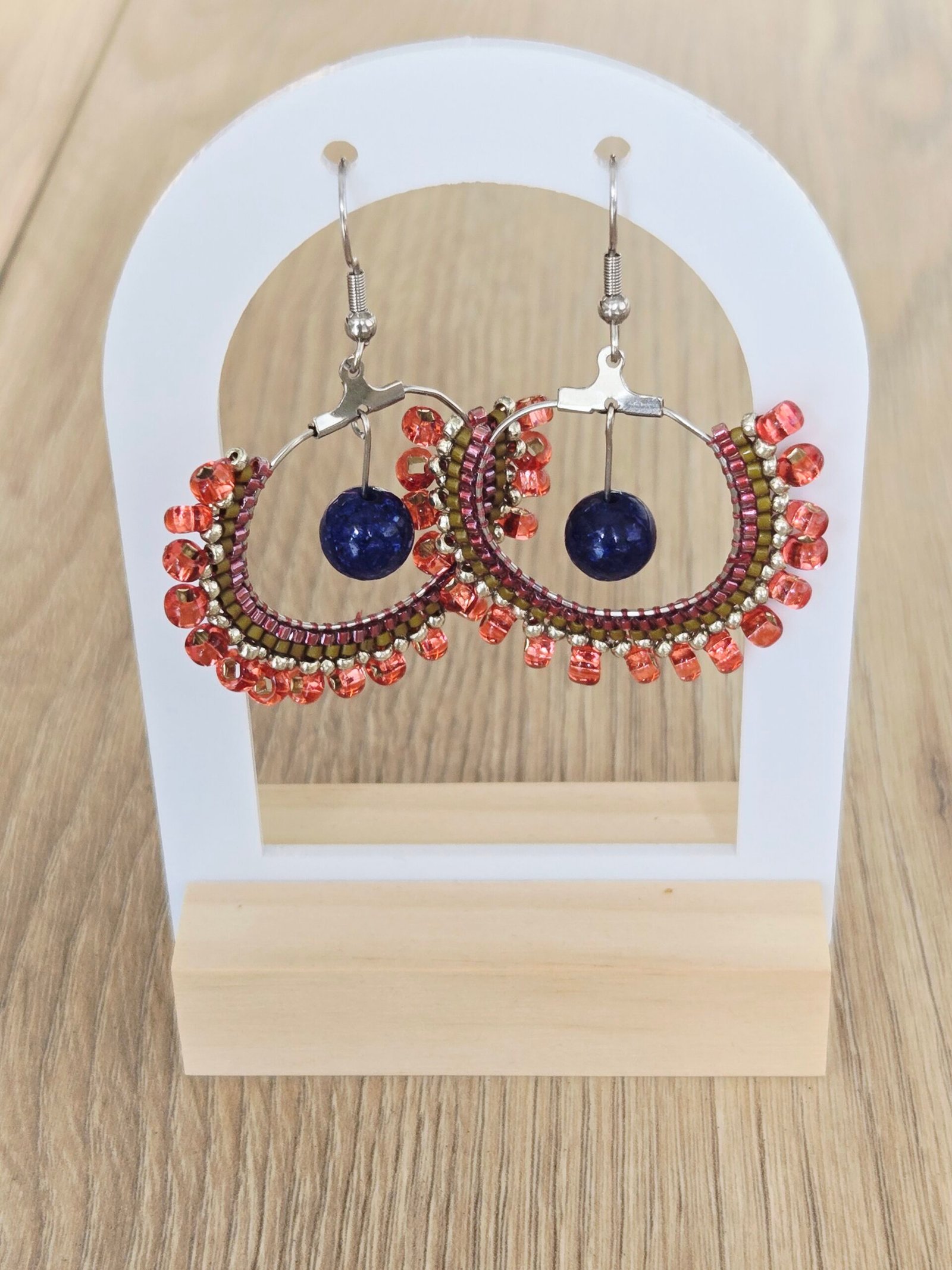 LA OU DANSE LA LUMIERE - AZURA - ronde - ronde perles vert, violet, rocaille, pierre Lapis Lazuli 8mm